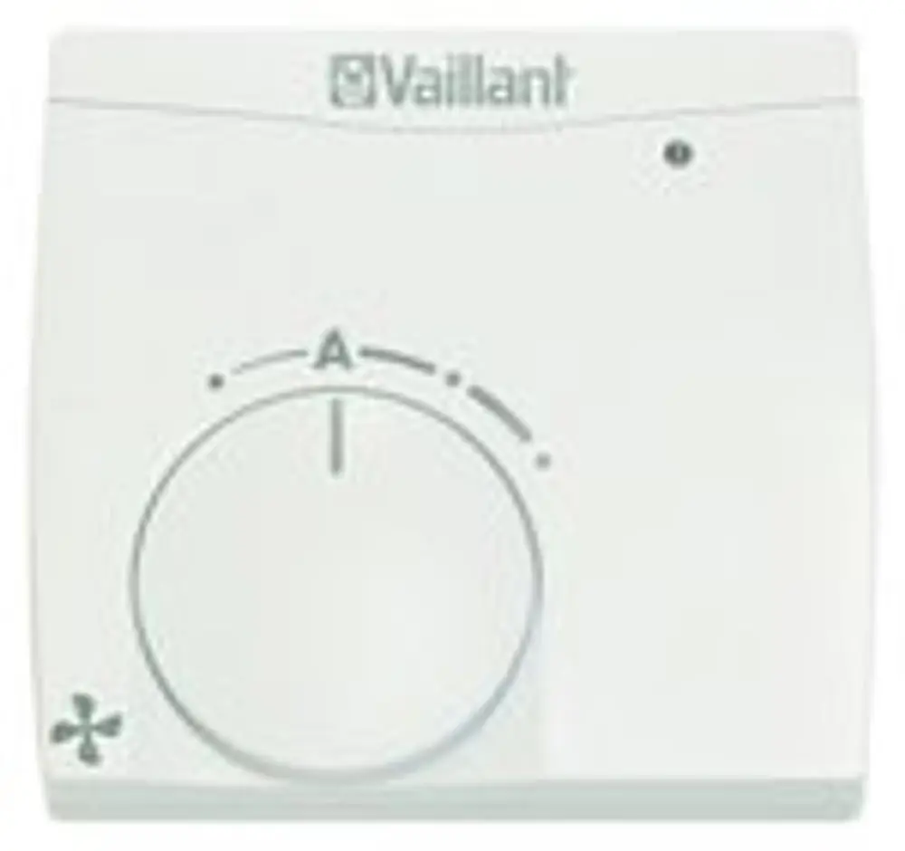 Weißes Steuergerät von Vaillant mit einer großen Drehknopfsteuerung und einem Symbol für Lüftungseinstellungen, das drei Lüftungsstufen und einen Automatikmodus ermöglicht.